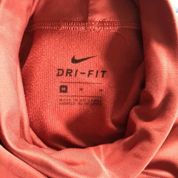 EUC Nike Pro Dry Fit turtleneck training top - Picture 4 of 5